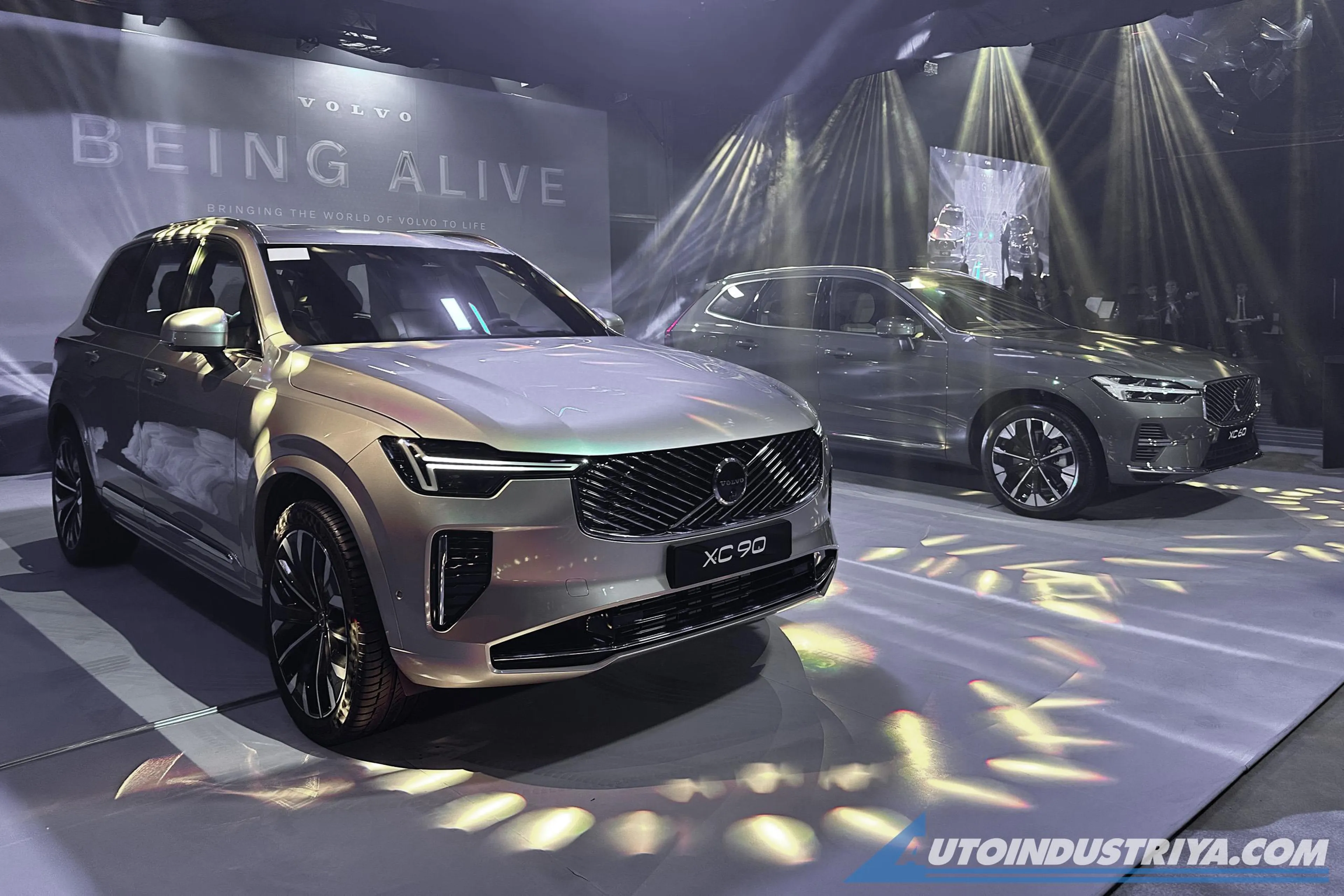 2025 Volvo XC60, XC90 refresh now in PH with plug-in hybrid