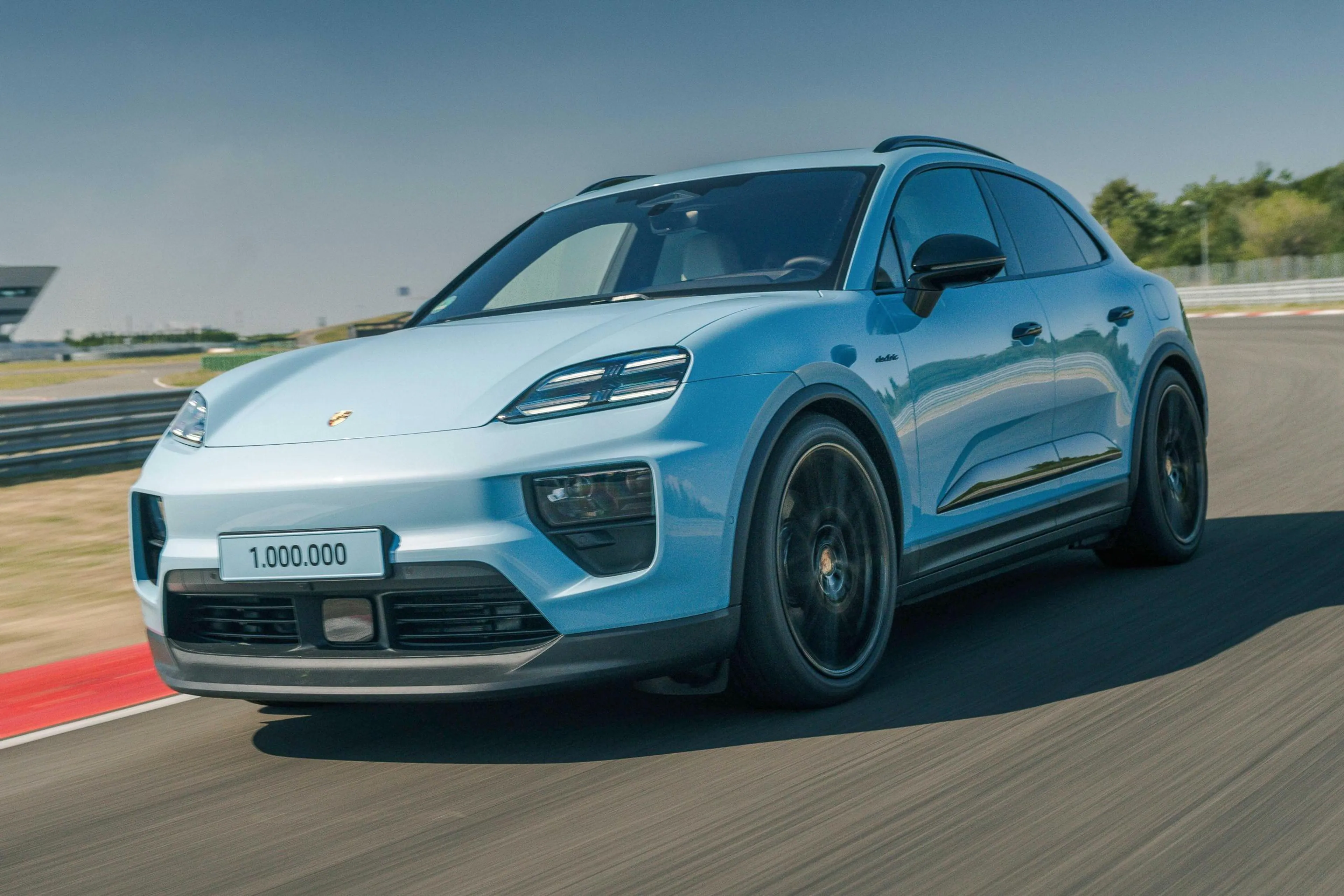 One millionth Porsche Macan has rolled off the factory