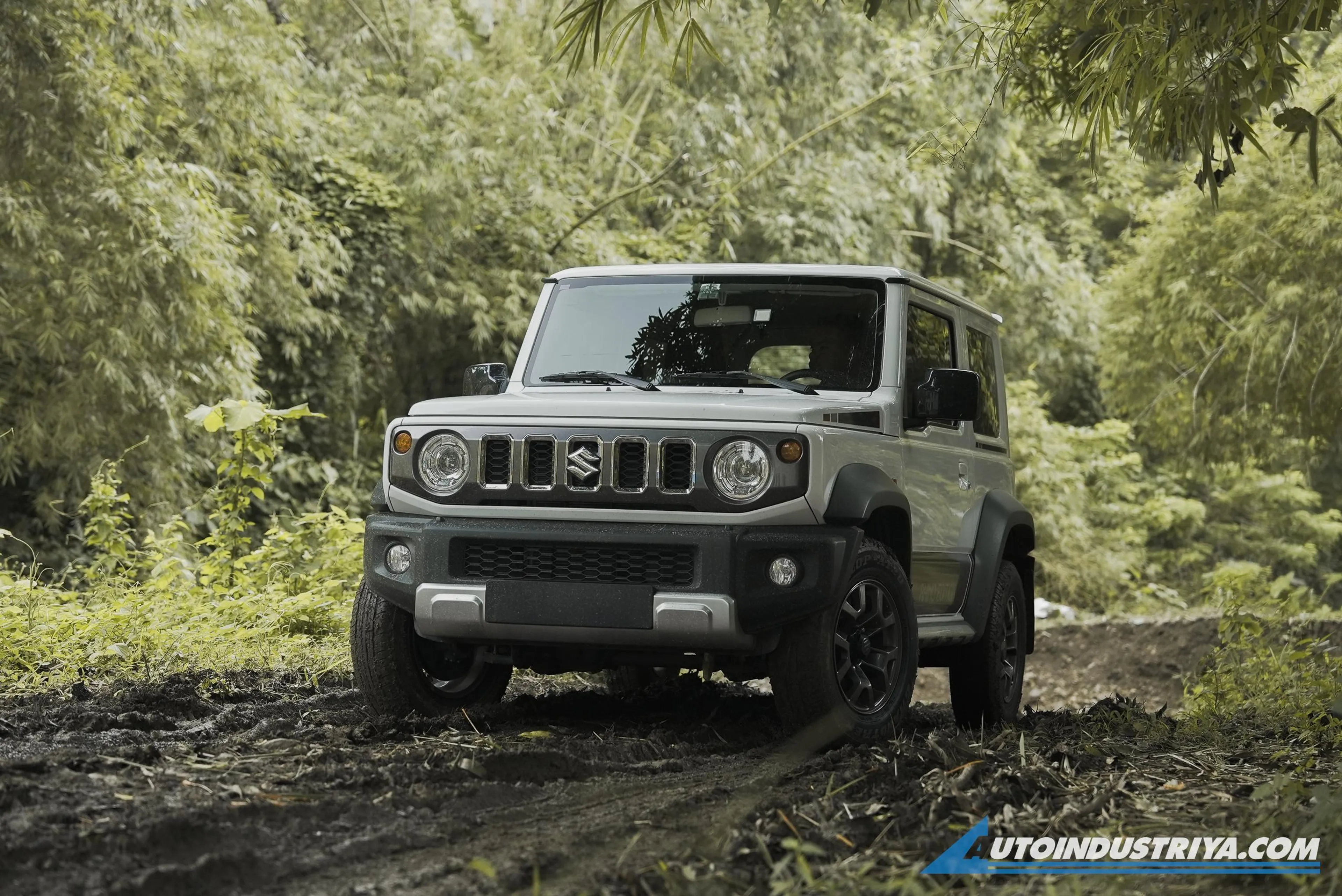 Dressed up for every adventure: Suzuki Jimny 3-door Rhino Edition