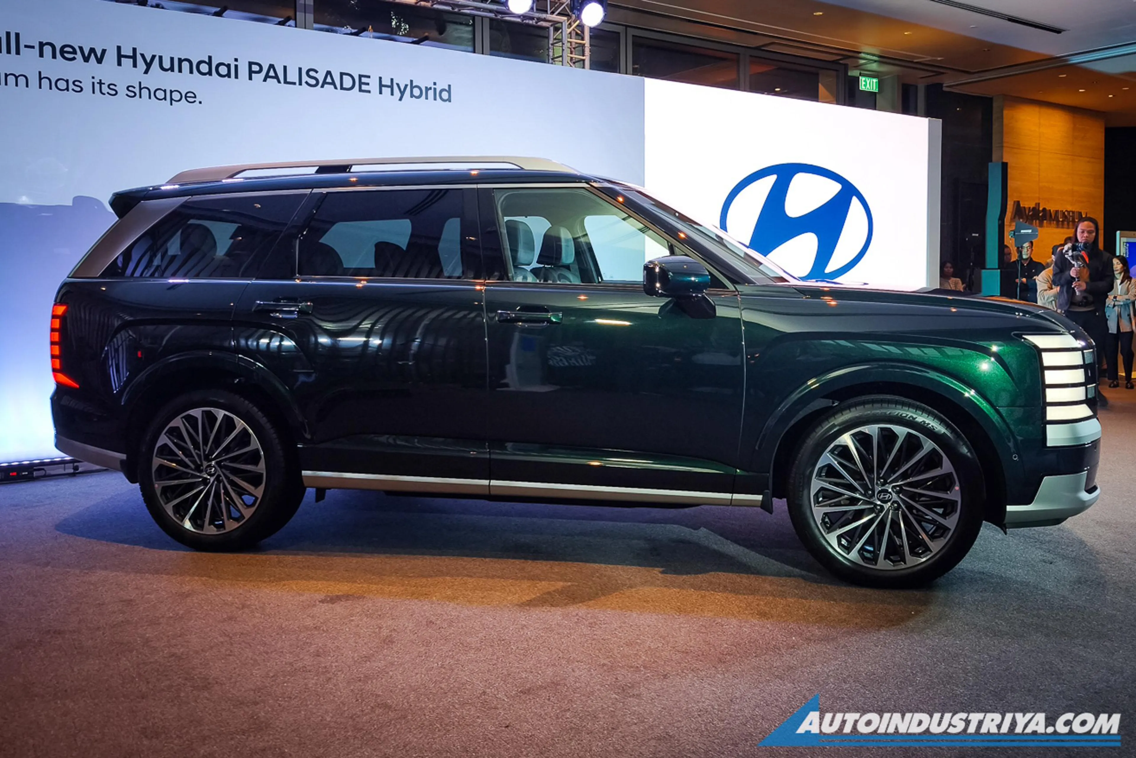 See the 2026 Hyundai Palisade Hybrid this weekend at SM Aura