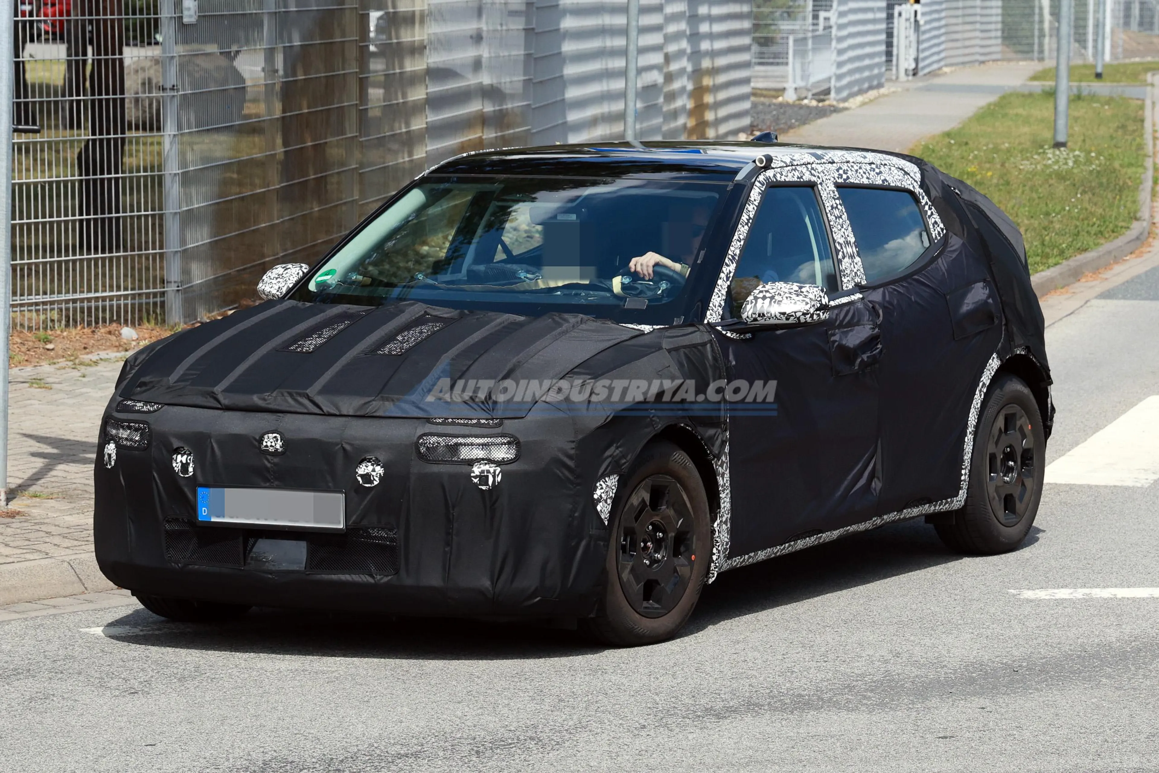 SPIED: Hyundai spotted testing the Ioniq 2 EV