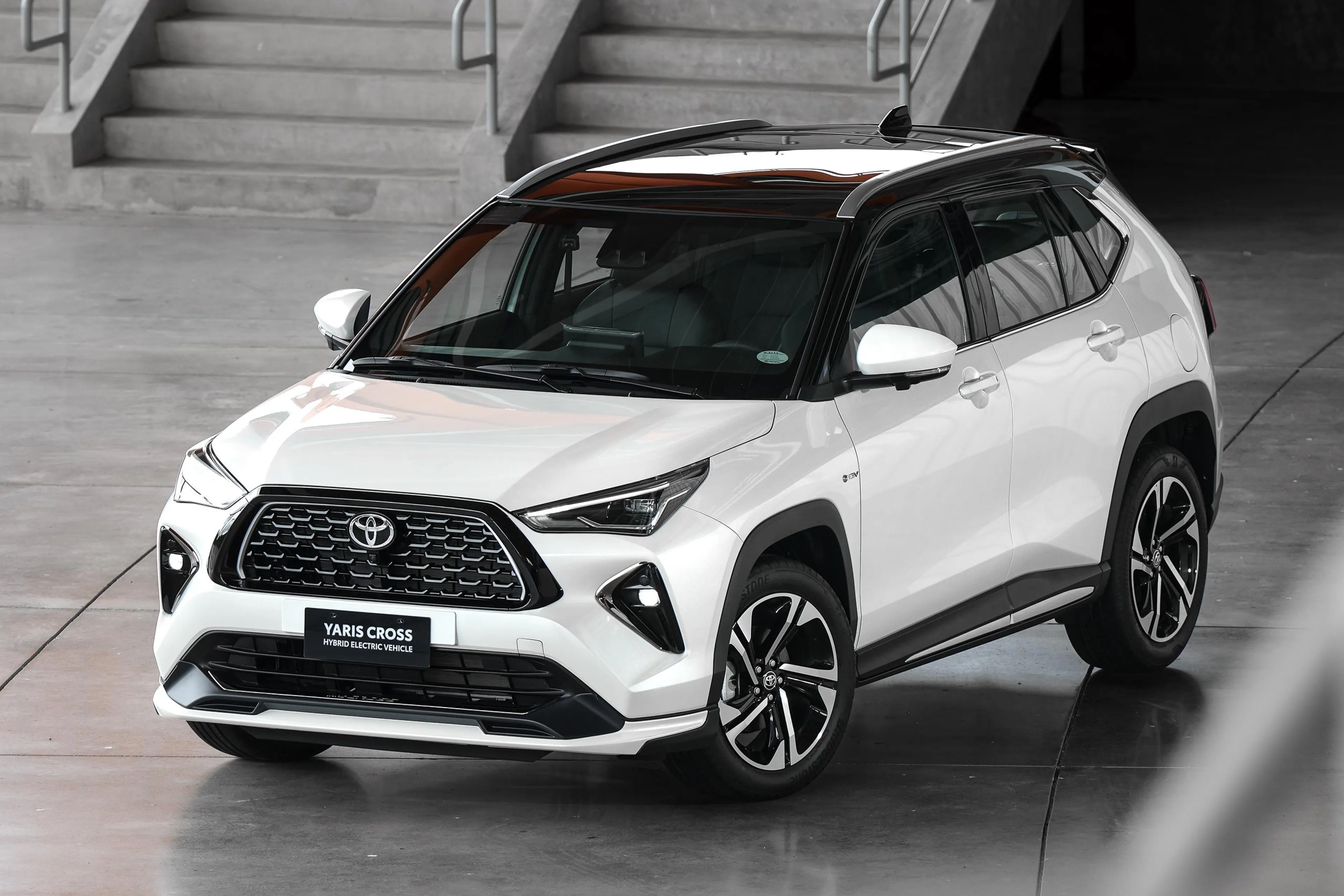 Toyota PH launches new range-topping Yaris Cross SE HEV