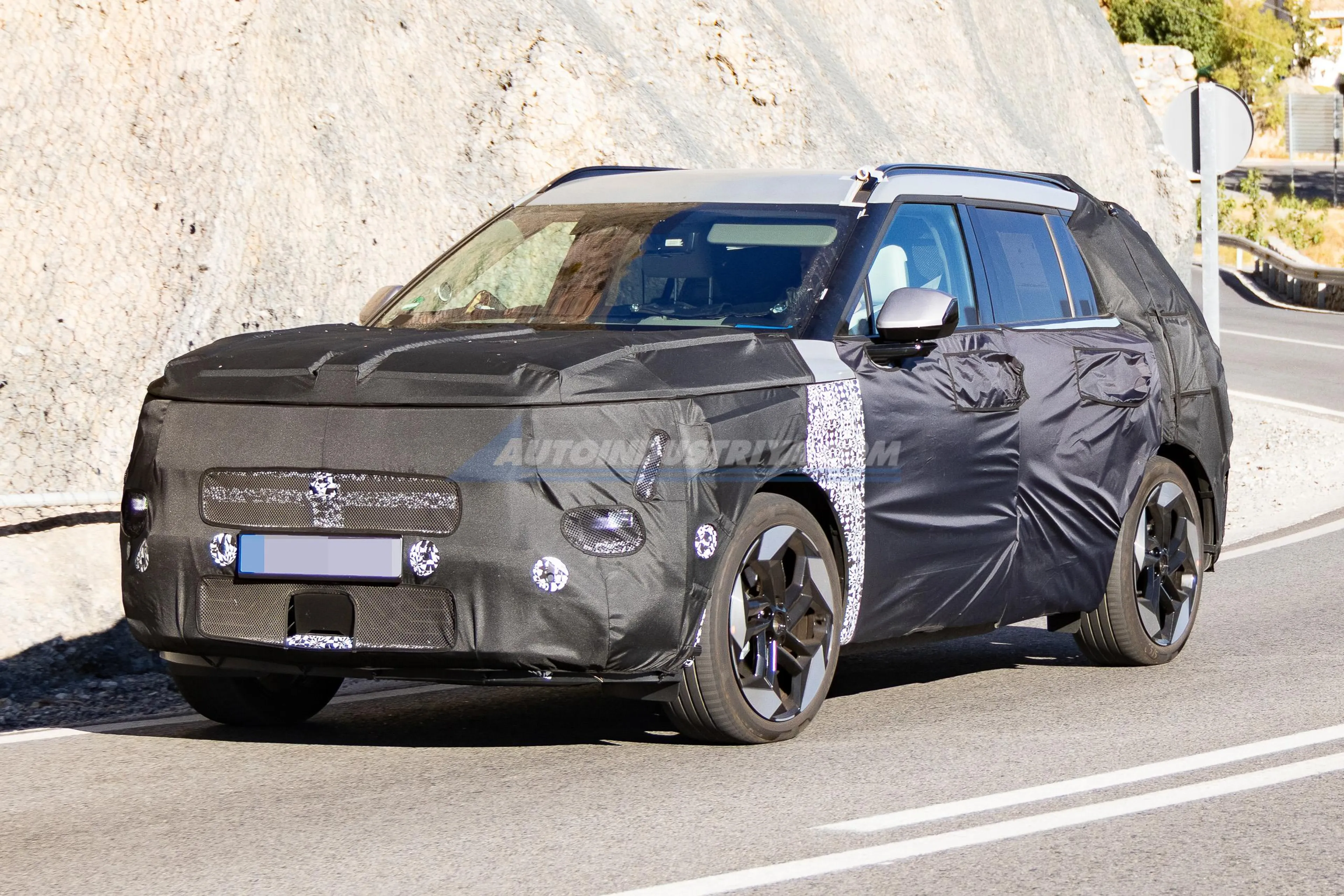 SPIED: Next-gen Hyundai Tucson spotted with retro aesthetics