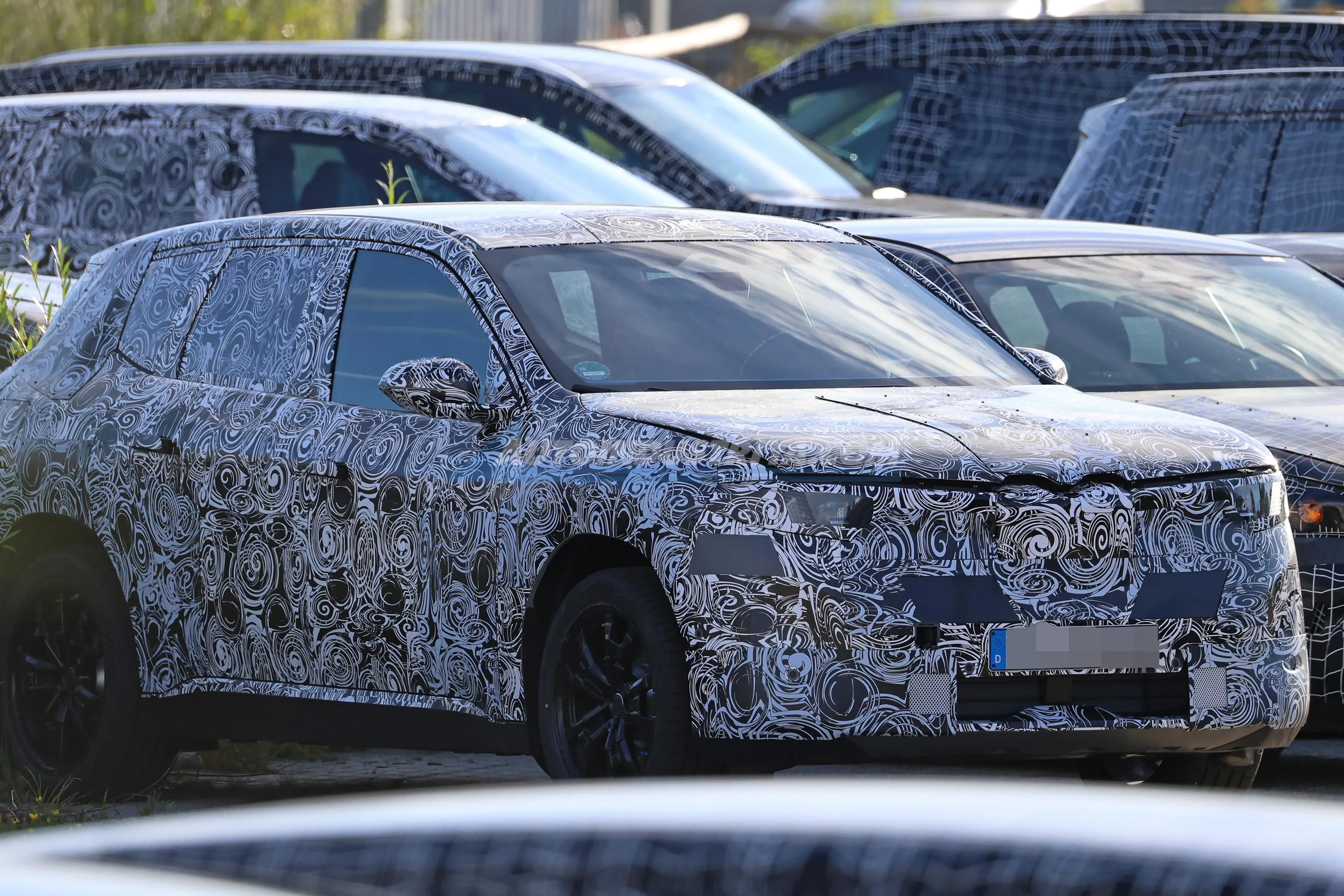SPIED: Will BMW X1 get the "Neue Klasse" look?