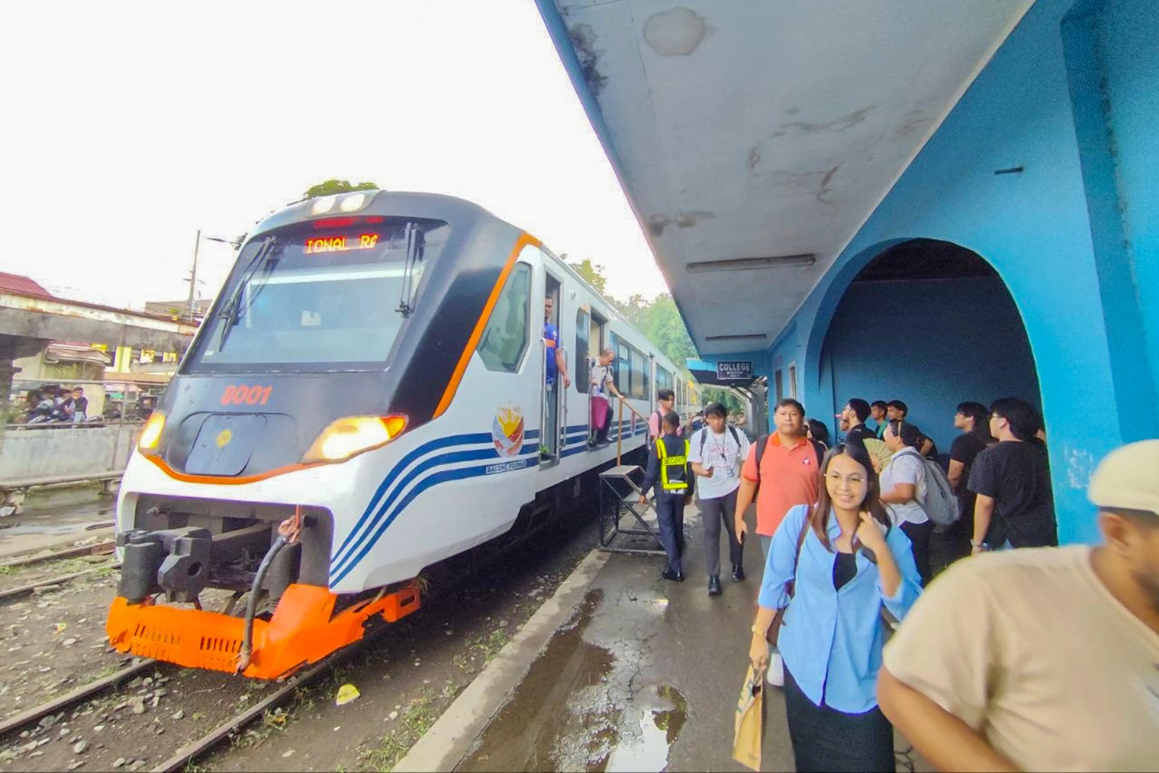 New DOTr memo requires officials to use public transporation weekly