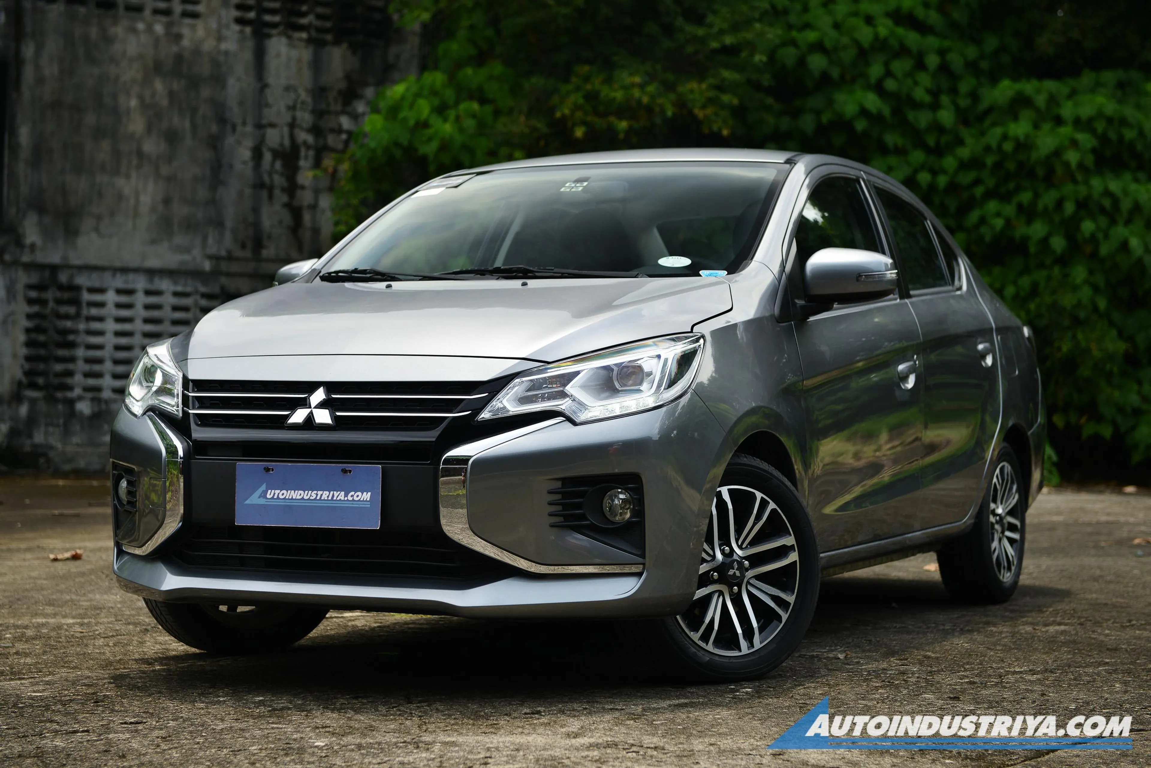 2025 Mitsubishi Mirage G4 GLS CVT