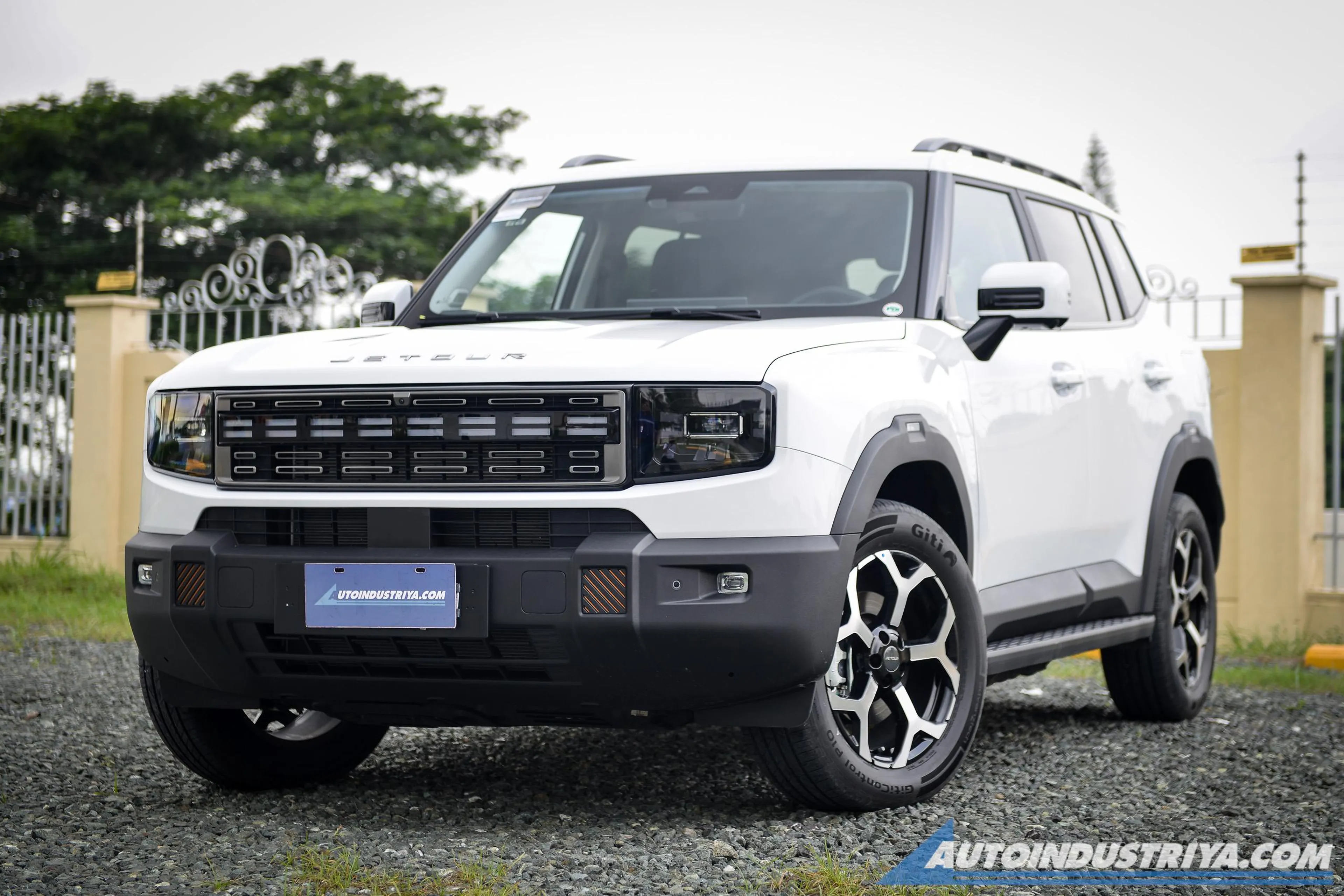 2026 Jetour T1 Lightning i-DM PHEV is yours for PHP 1.898M