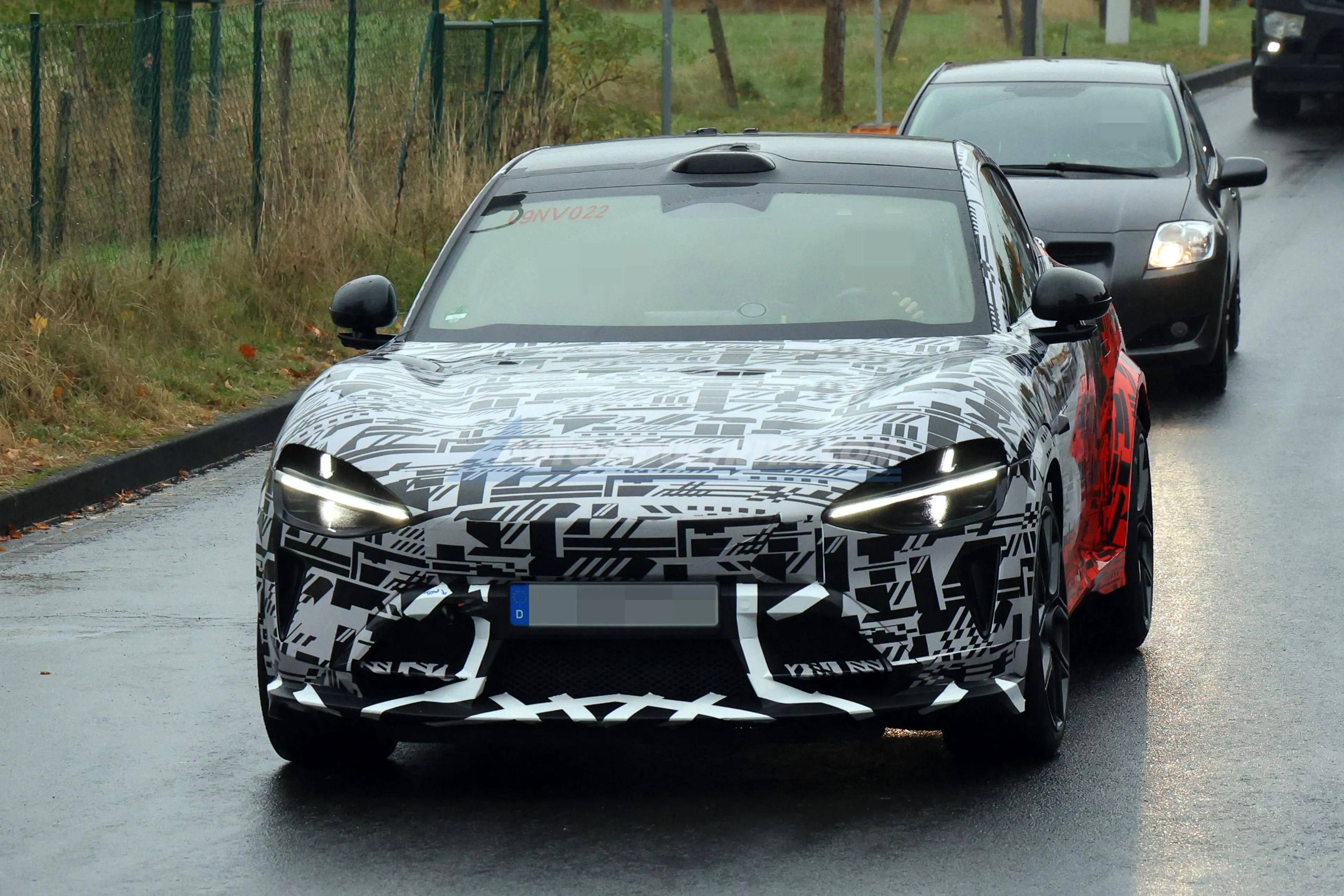 SPIED: More powerful Xiaomi YU7 wants to take on Tesla Model Y
