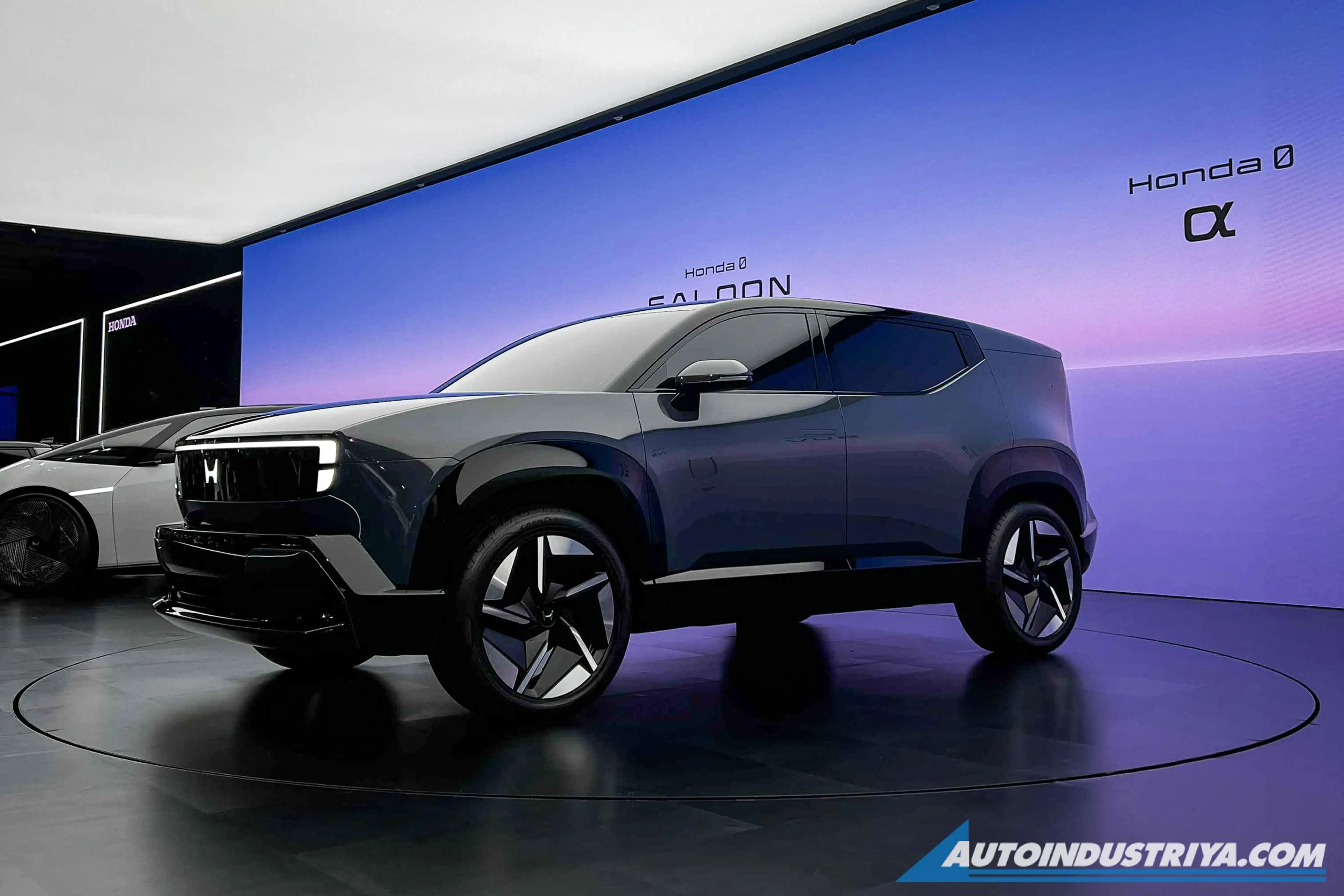 Honda 0 α Prototype debuts at 2025 Japan Mobility Show