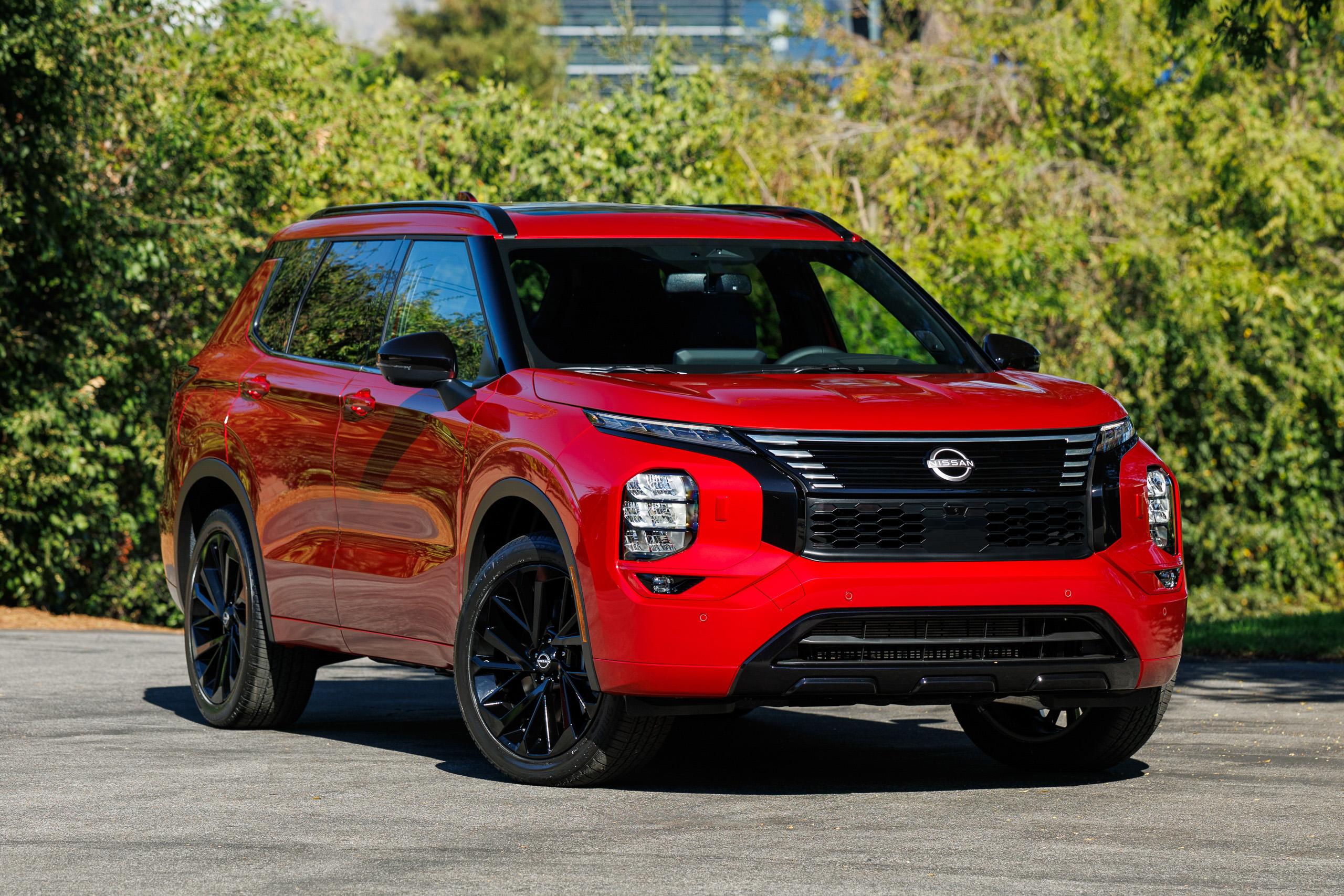 2026 Nissan Rogue PHEV goes twinning with Mitsubishi Outlander