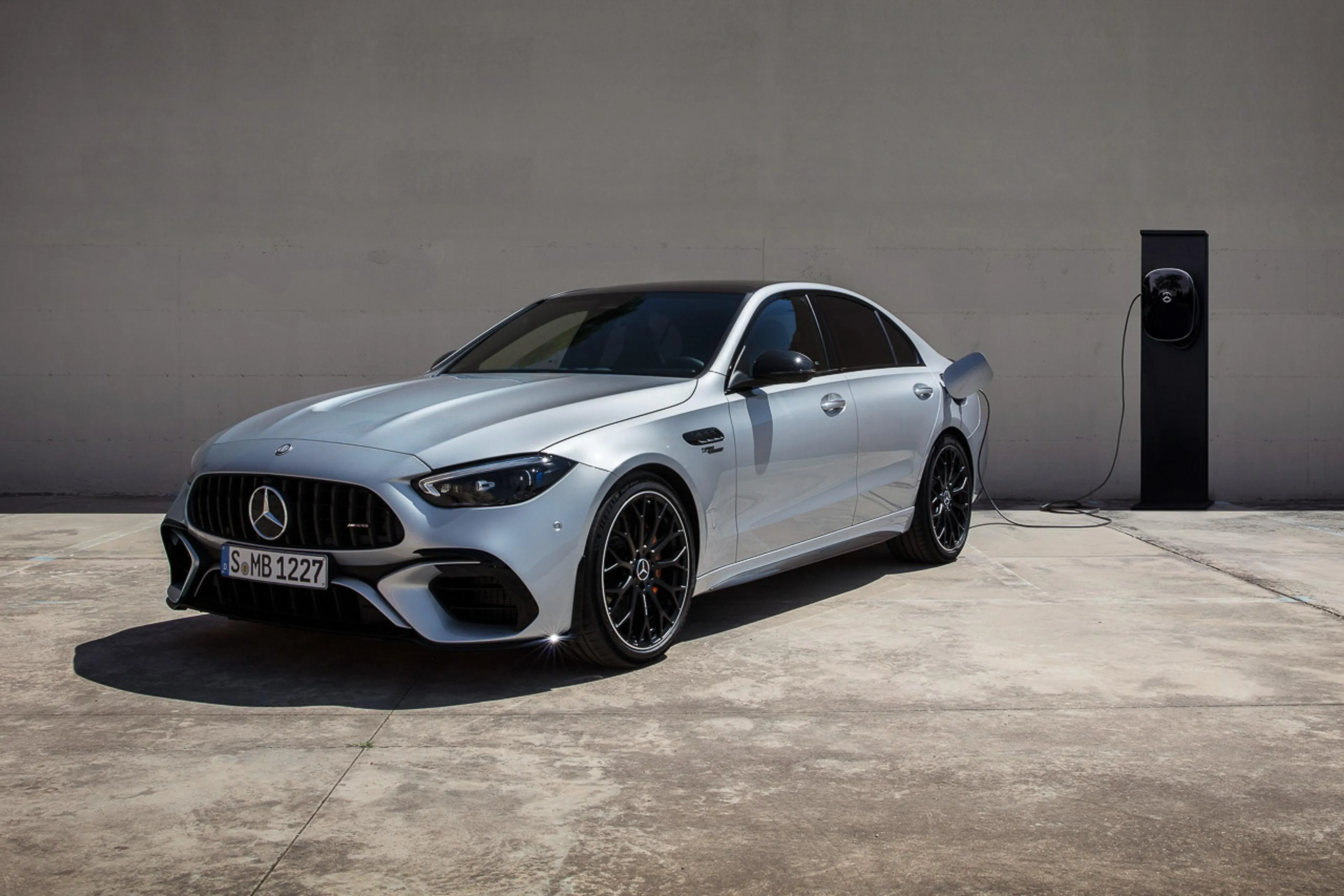 Report: Mercedes-AMG C63 PHEV turbo-four heading to the chopping block