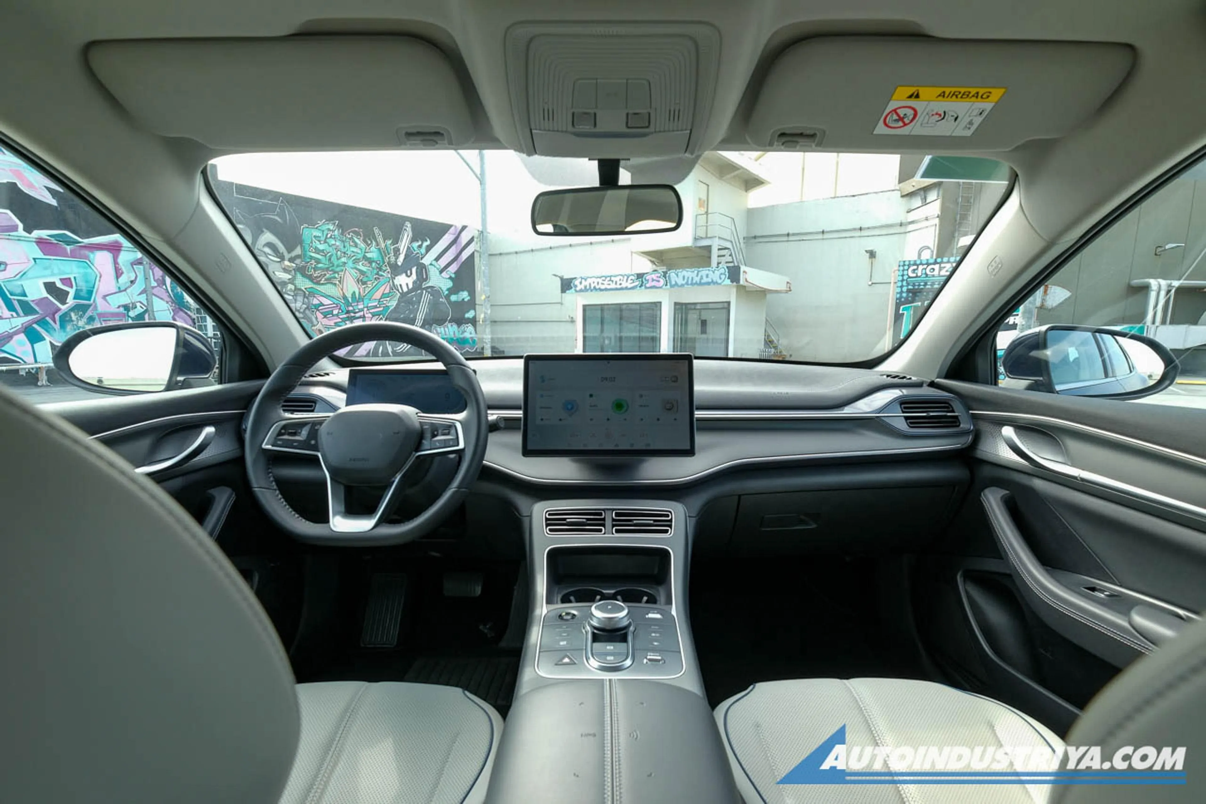 China to require new cars to have more physical controls; less touchscreen reliance