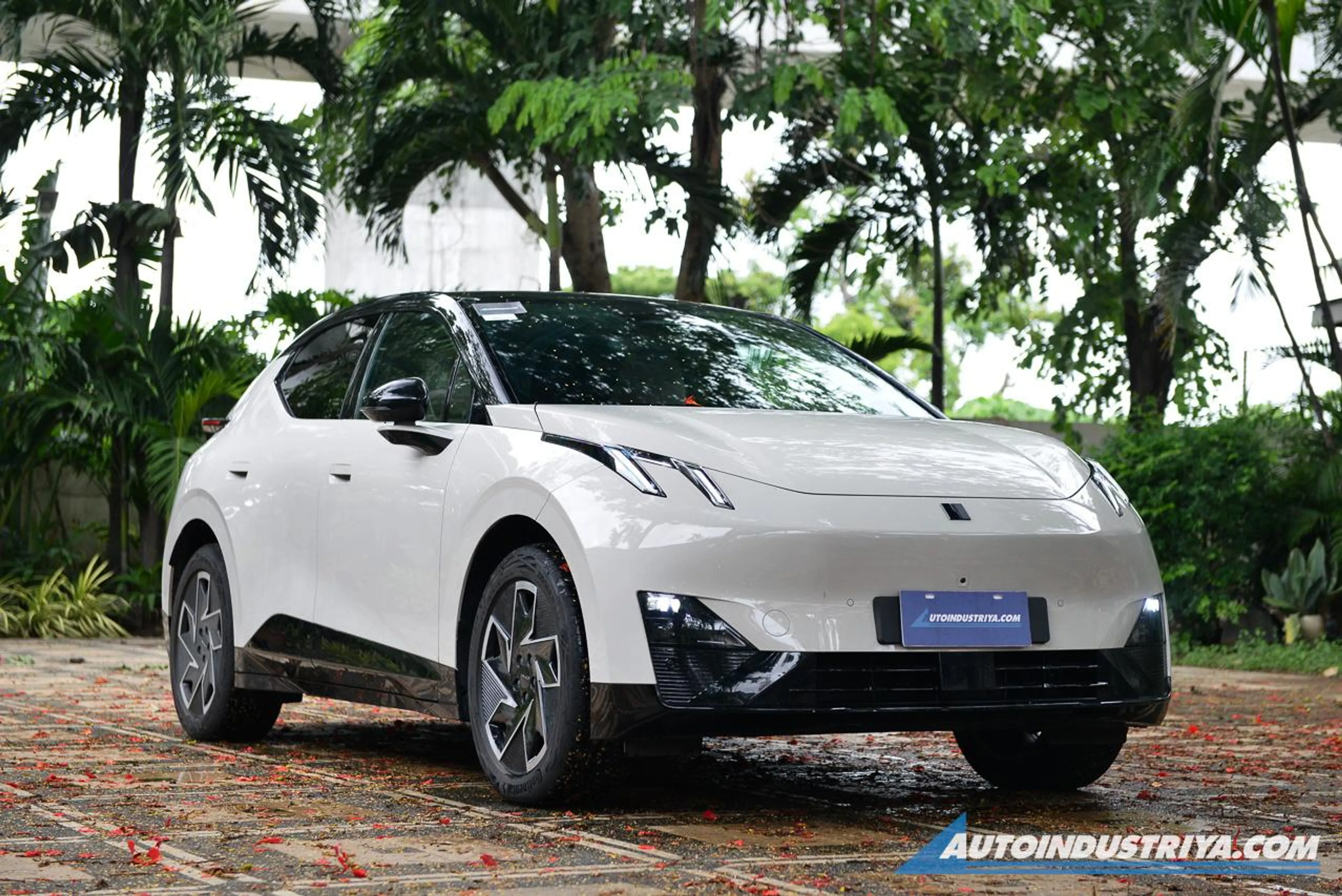 Lynk & Co PH offering up to PHP 150K in discounts until March 31