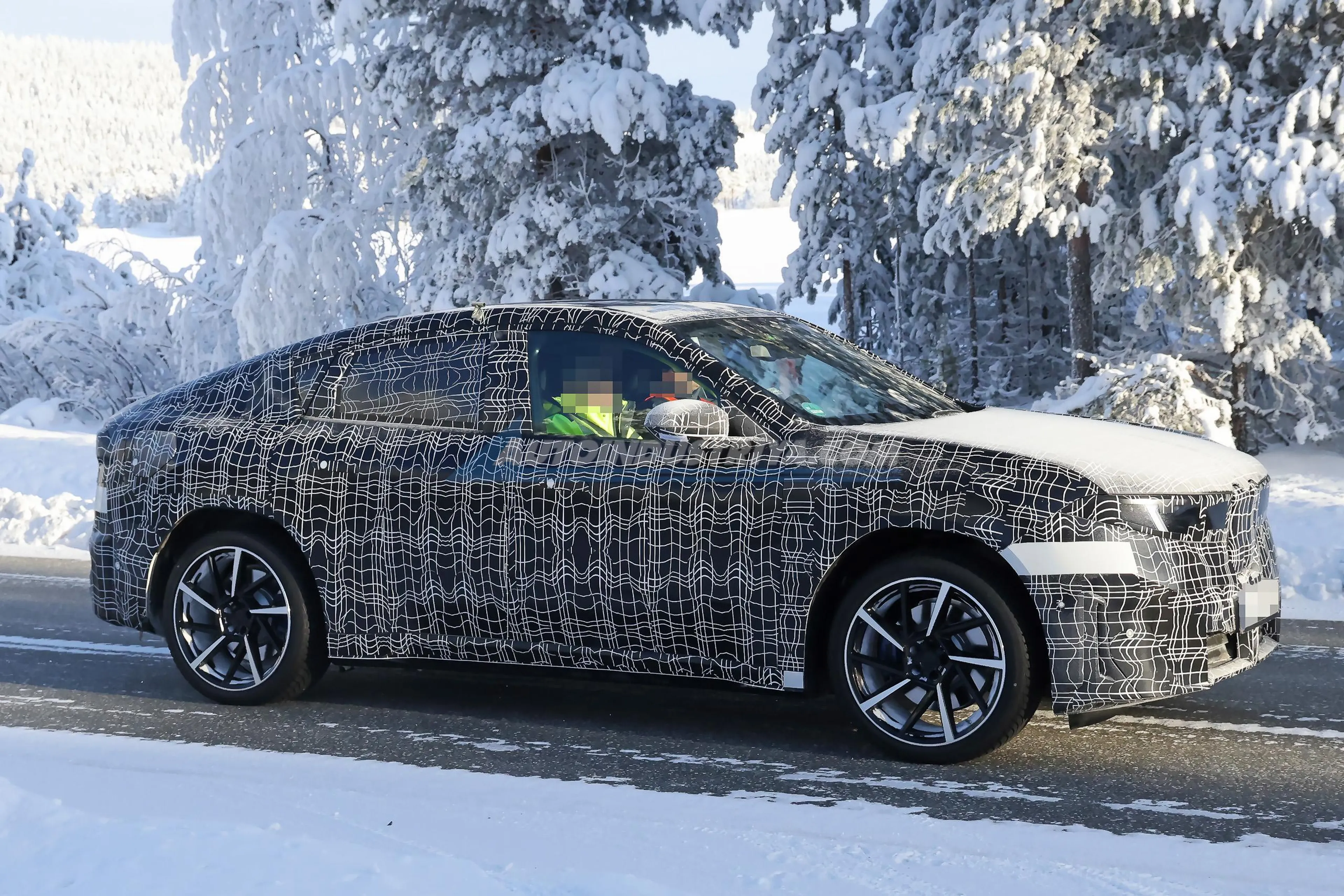 SPIED: BMW iX4 spotted once more; could have up to 469 HP