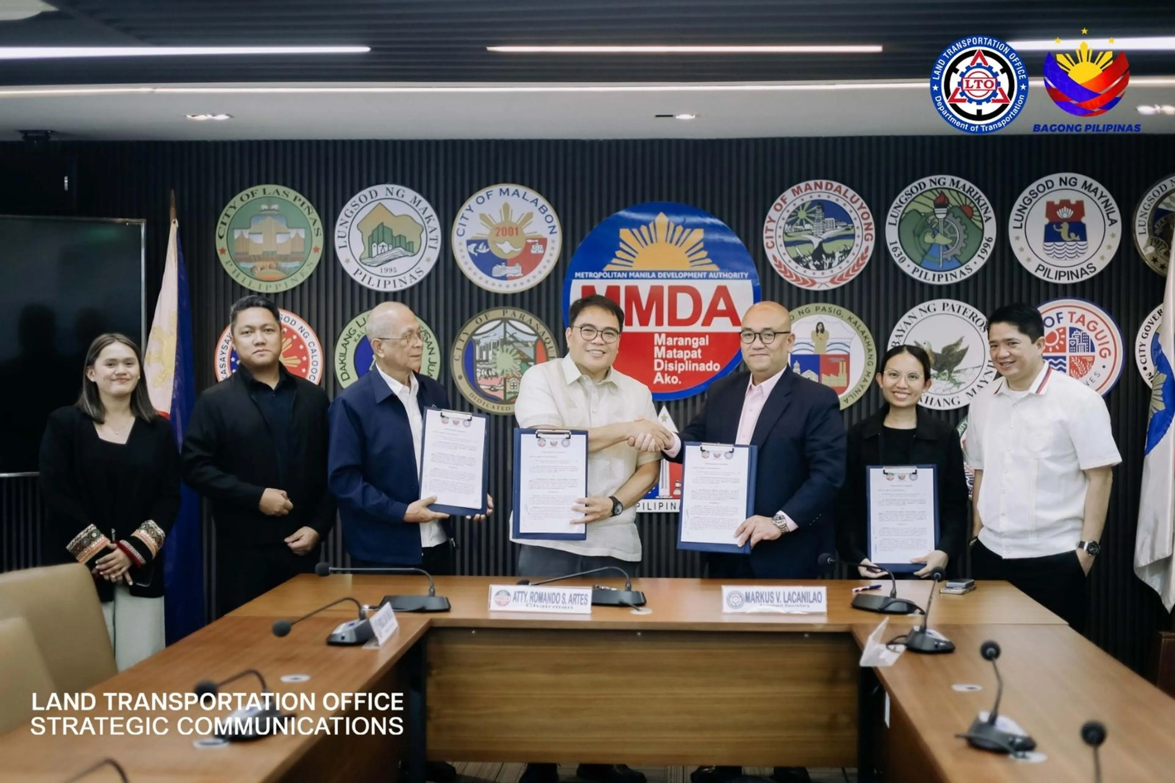 LTO, MMDA sign MOA to link systems for traffic enforcement
