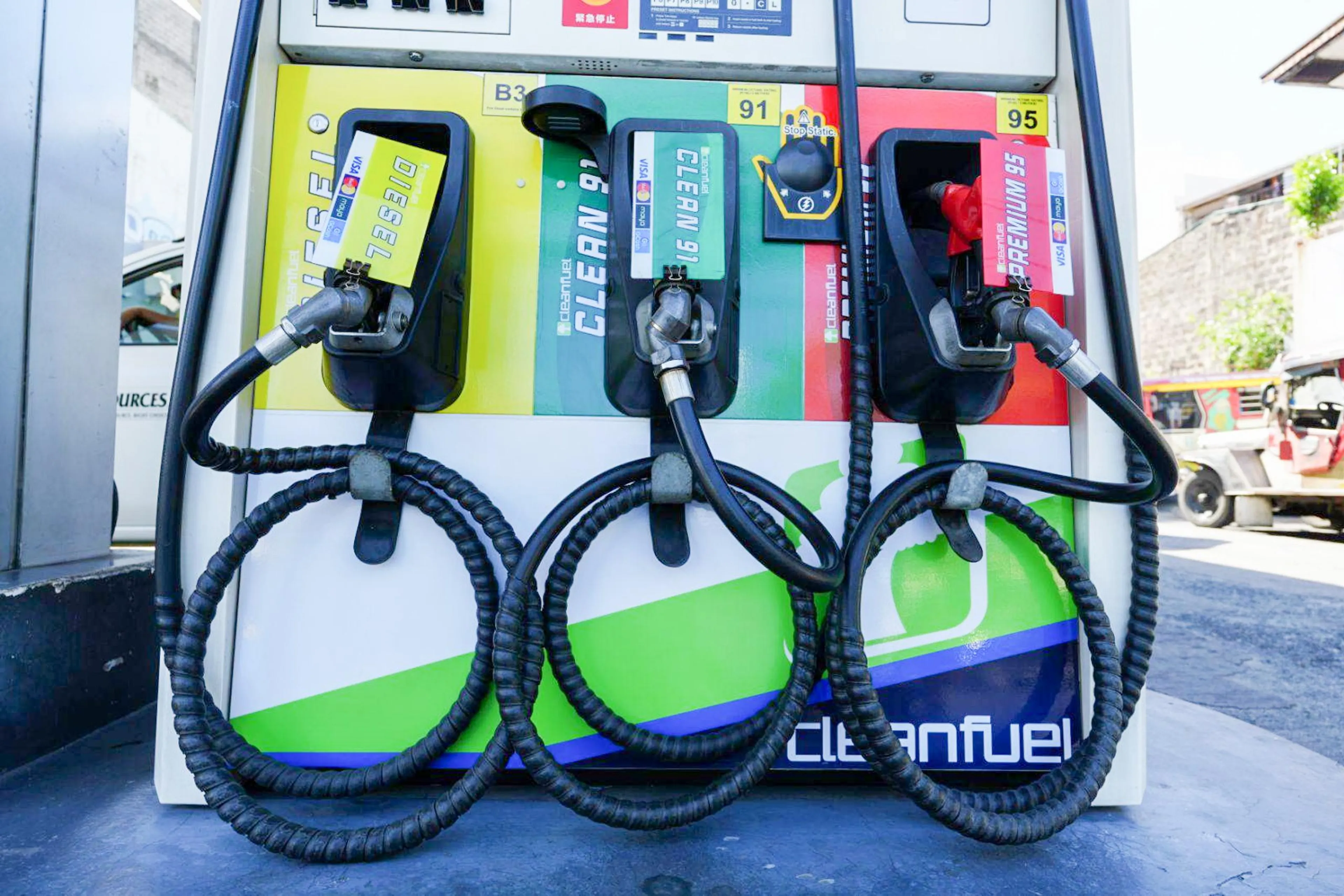 Malacanang: President has no power to suspend VAT on fuels