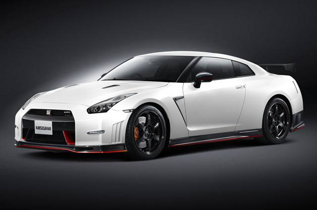 ゲン 日産 GT-R Nismo 2013 R35 CRS Tokyo 2013: Nissan GT-R Nismo makes world premiere | AutoIndustriya