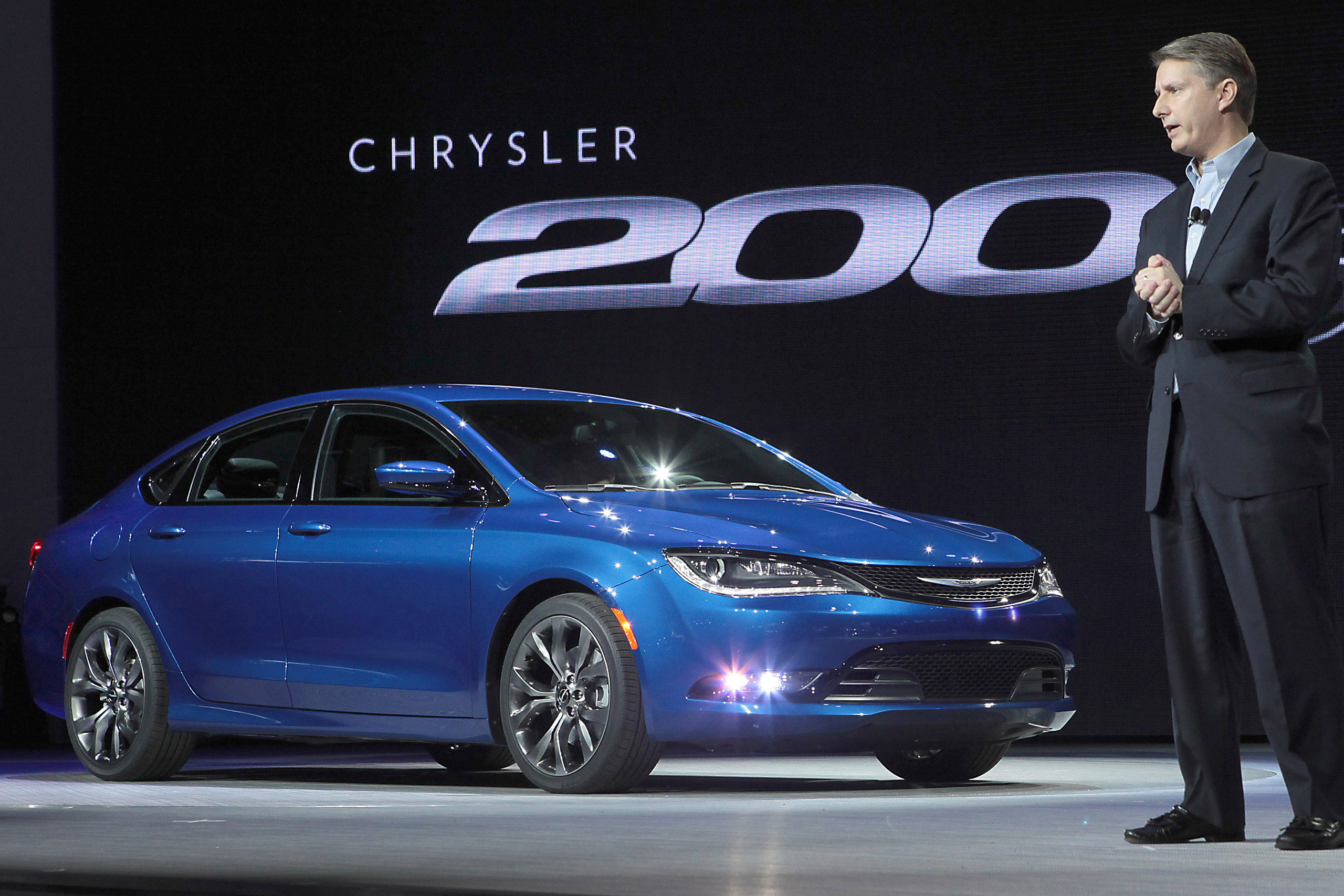 NAIAS 2014: Introducing the all-new 2015 Chrysler 200 Sedan
