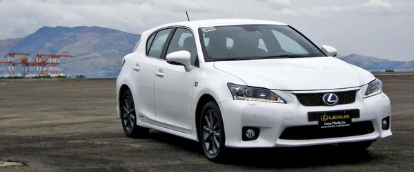 2011 Lexus CT200h F-Sport