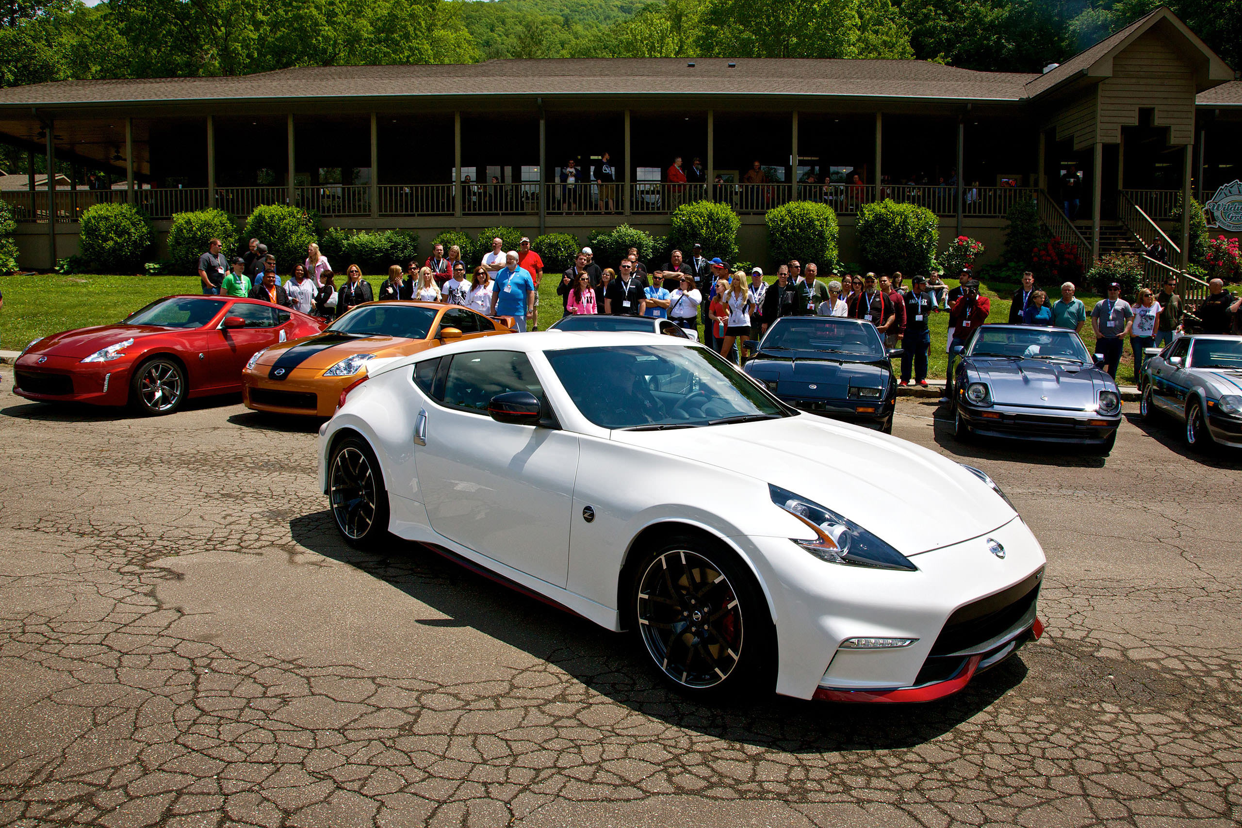 2015 Nissan 370Z NISMO debuts at ZDAYZ event