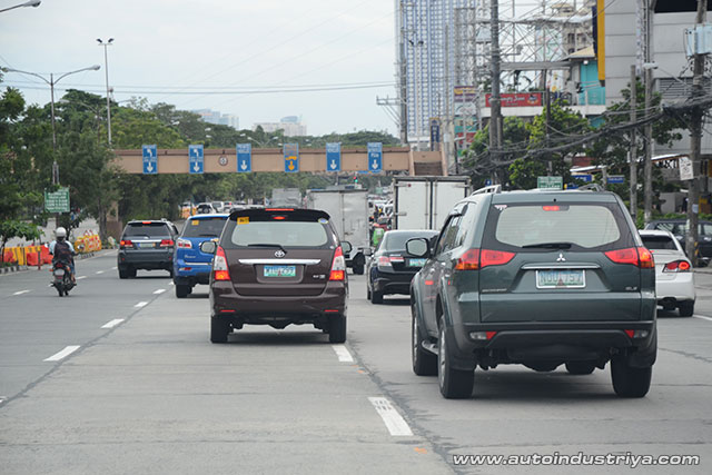 MMDA opens counterflow lanes in Katipunan