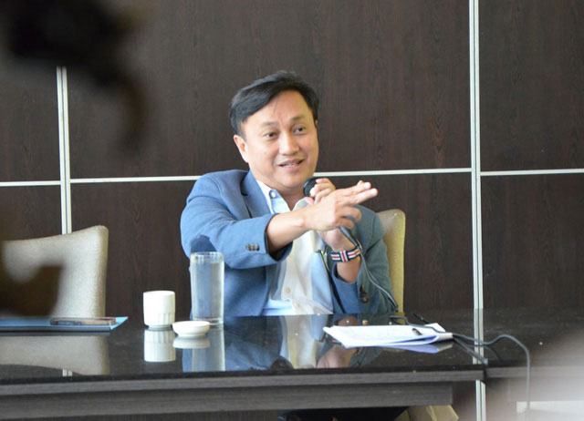 MMDA Chairman encourages motorist to take videos of enforcers