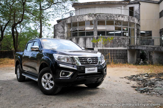 2015 Nissan NP300 Navara 2.5L 4x2 EL Calibre