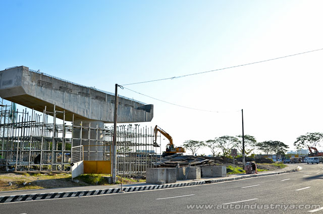 MMDA, Pasay and Paranaque work together to ease airport road traffic