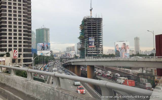 Php 3.74 billion EDSA rehab delayed