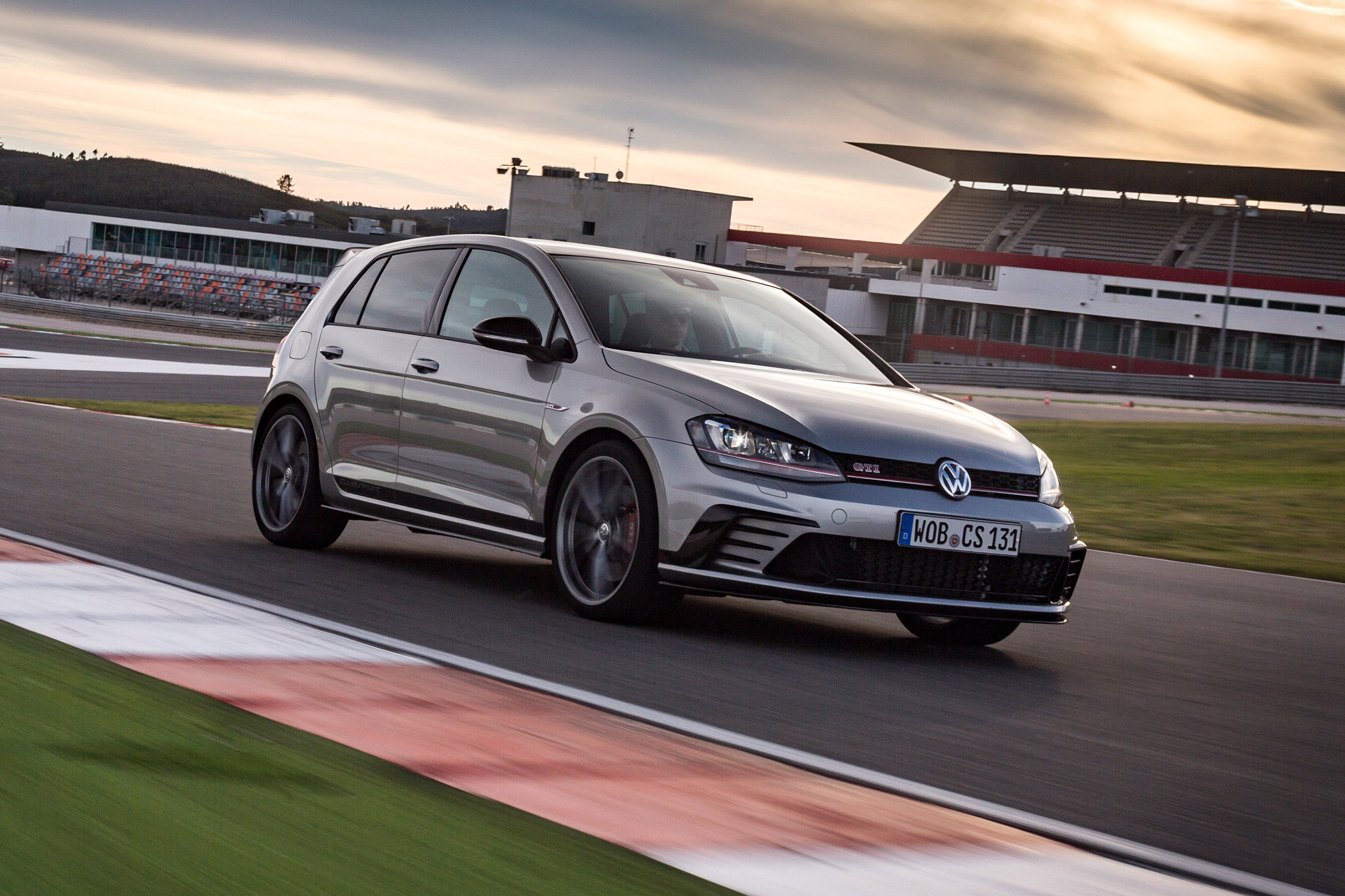 Frankfurt 2015 Preview: Volkswagen unveils 265 PS Golf GTI Clubsport