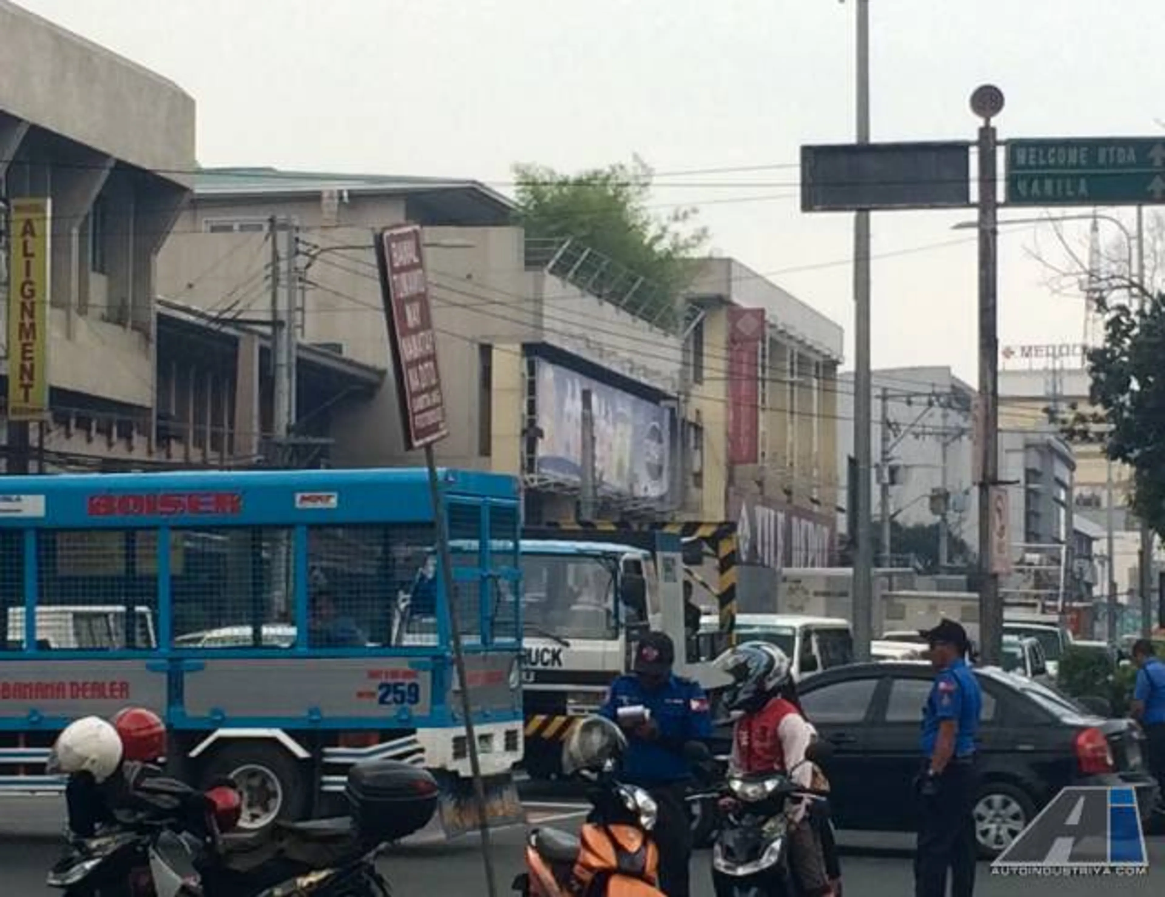 Legal Eagle: Is filming a traffic apprehension a wiretapping offense?