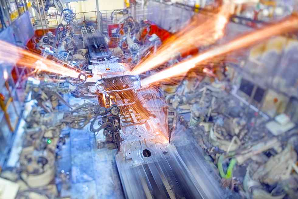 Toyota to temporarily suspend Japan car production