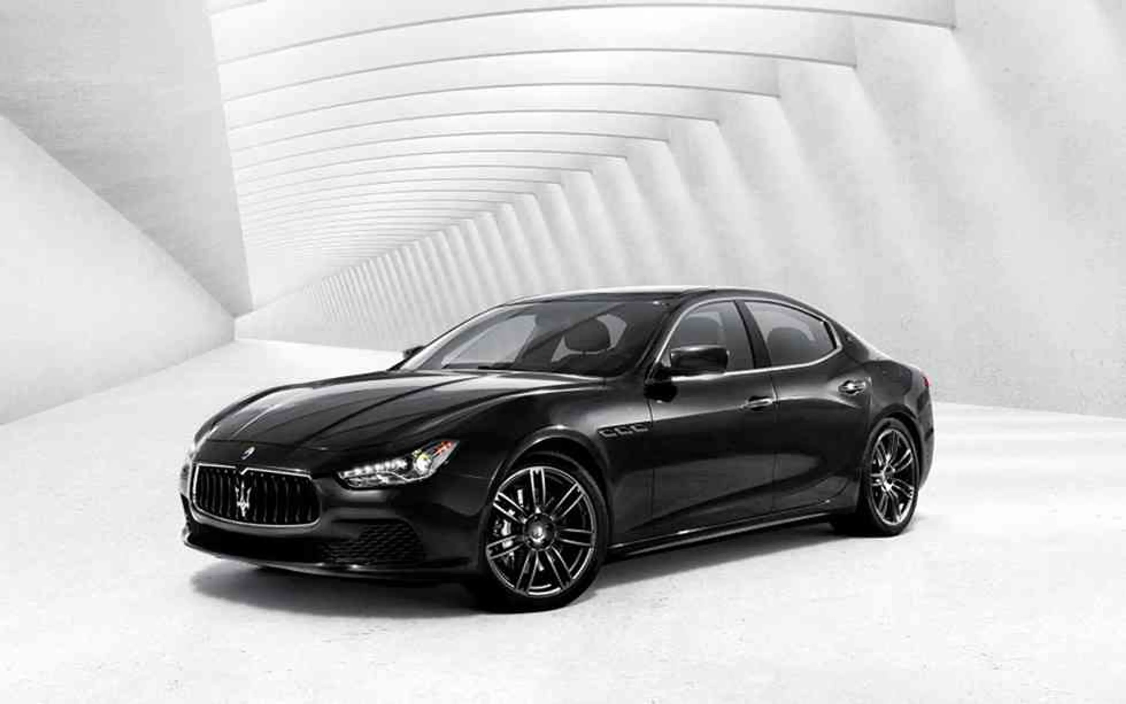 Maserati to recall 28K Quattroporte, Ghibli for 'unintended acceleration'