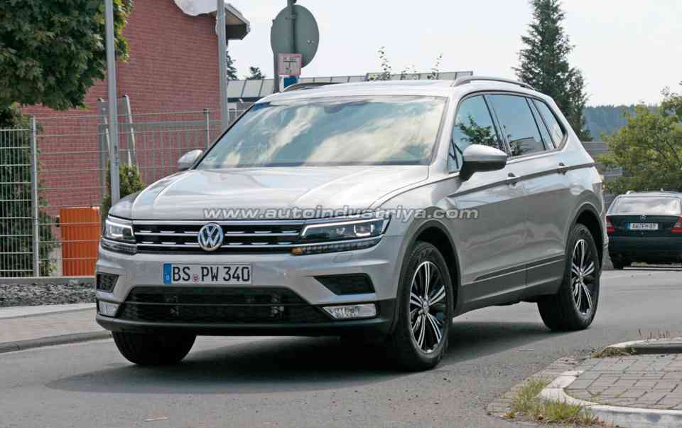 Spied: Has the Volkswagen Tiguan been stretched?